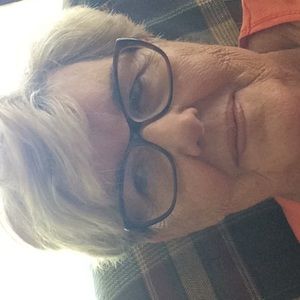 Meet your Posher, Bobbie